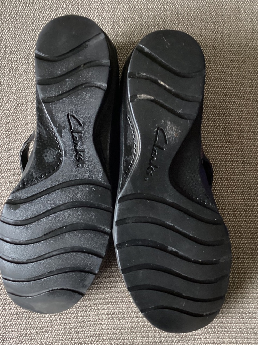 Clarks Black Leather Mary Jane-Style Slip-On Loafers - Picture 2 of 4